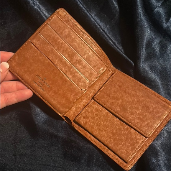 Louis Vuitton Brown Bifold Monogram Wallet - Picture 10 of 10